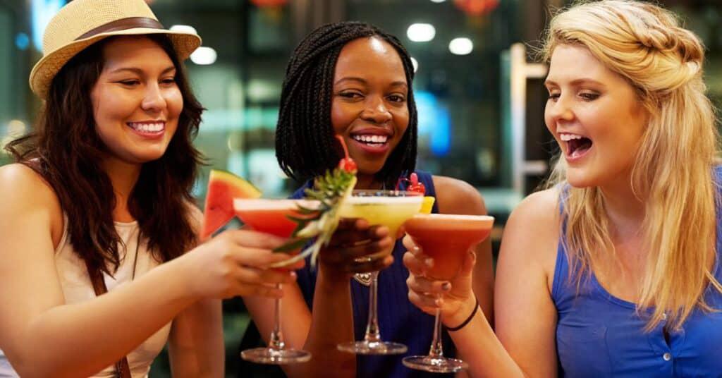 97 West - Three women cheers