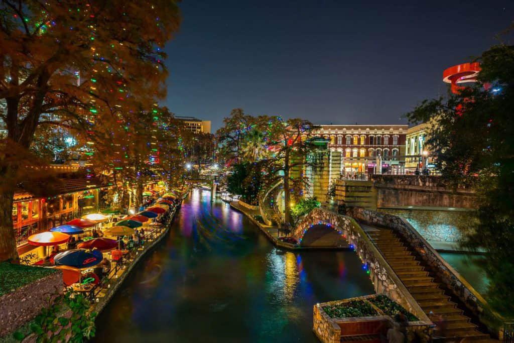 Riverwalk-San-Antonio-Texas